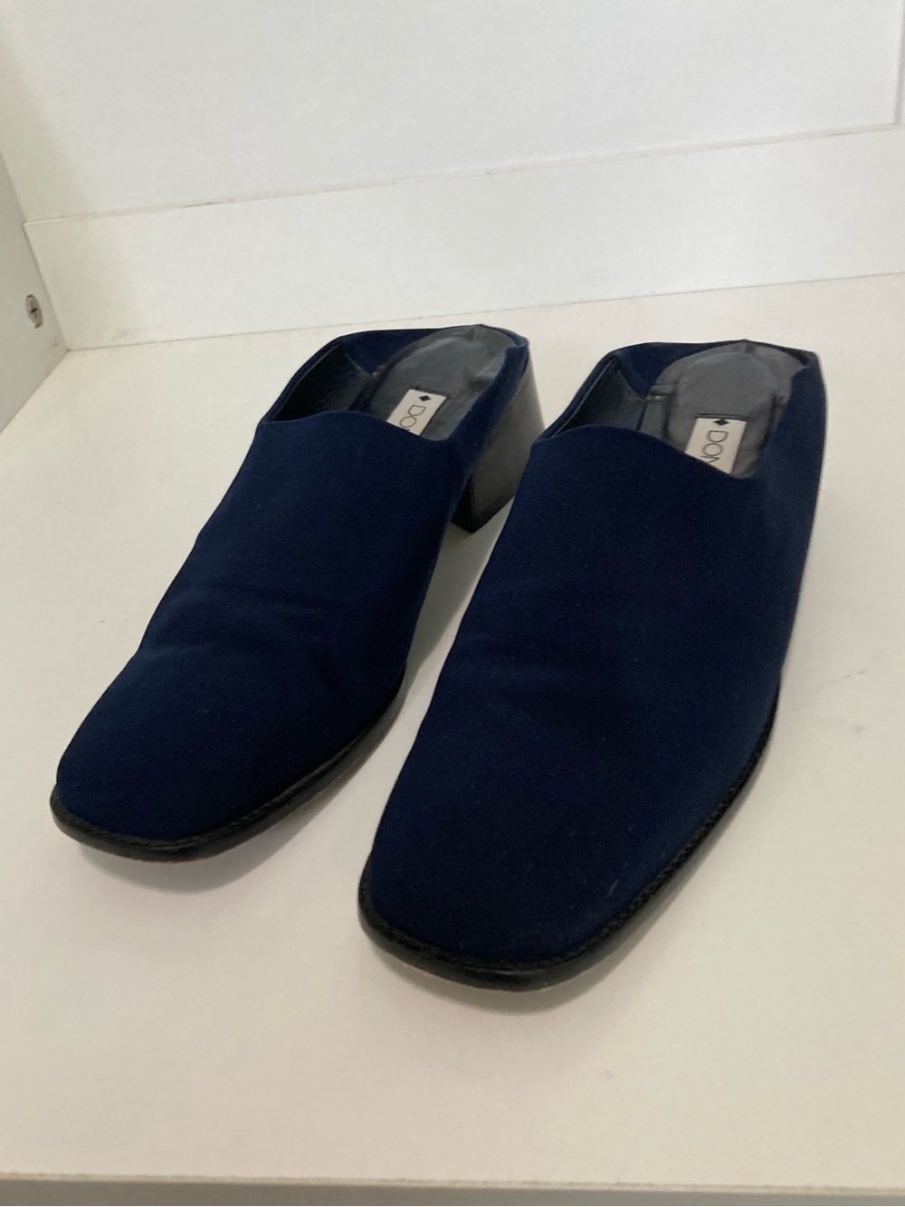 Donald J Pliner Alexa Mules Navy Microfiber Square Toe Slip-on Size 8.5 M